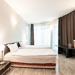 Juli Hotell Slăntjev Brjag