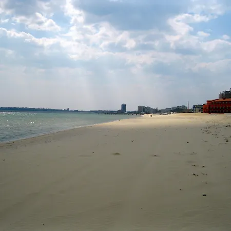 Juli Hotel Słoneczny Brzeg